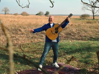 Poplab Drenthe – Leon Moorman – man met gitaar